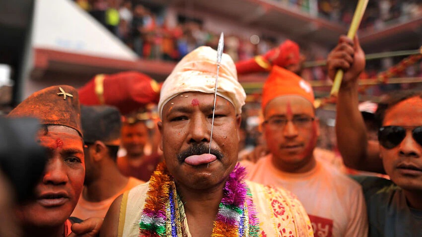 ४८ वर्षीय बुद्धकृष्णले छेडे आठौं पटक जिब्रो