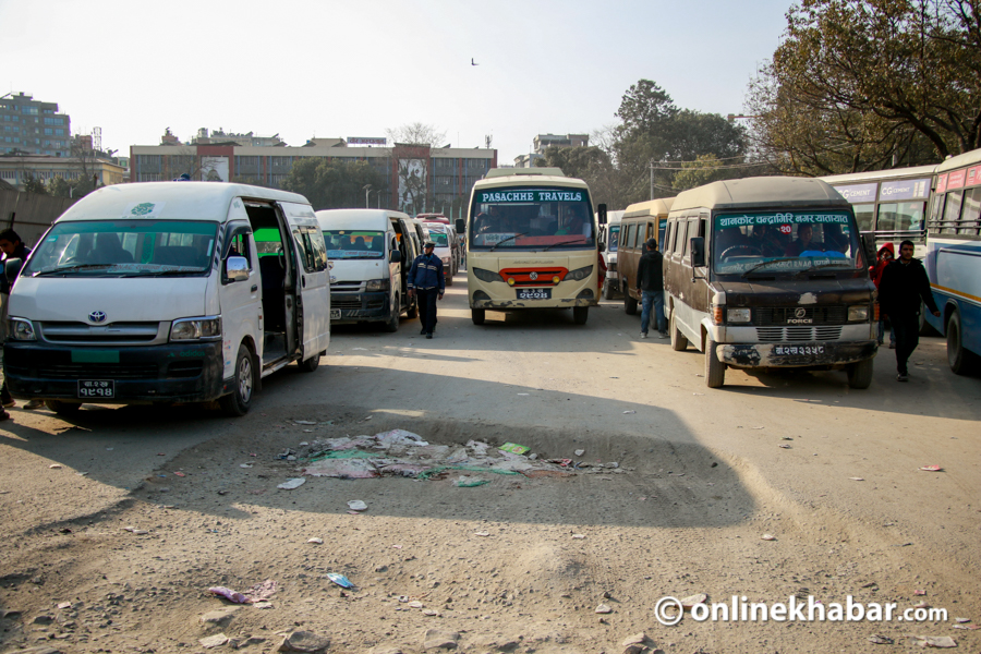 एक हप्ताभित्र खुलामञ्चबाट बसपार्क हट्ने