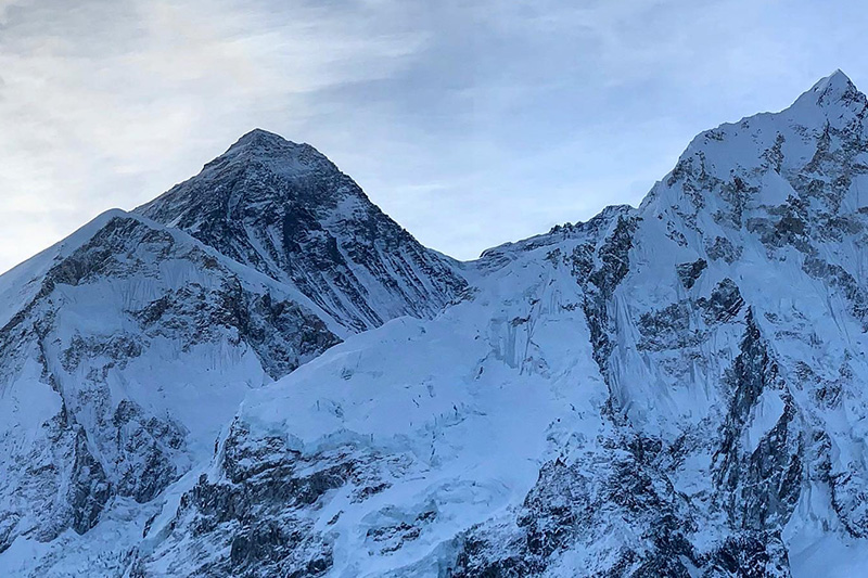 सगरमाथा आरोहणका क्रममा दुई विदेशी आरोहीको मृत्यु